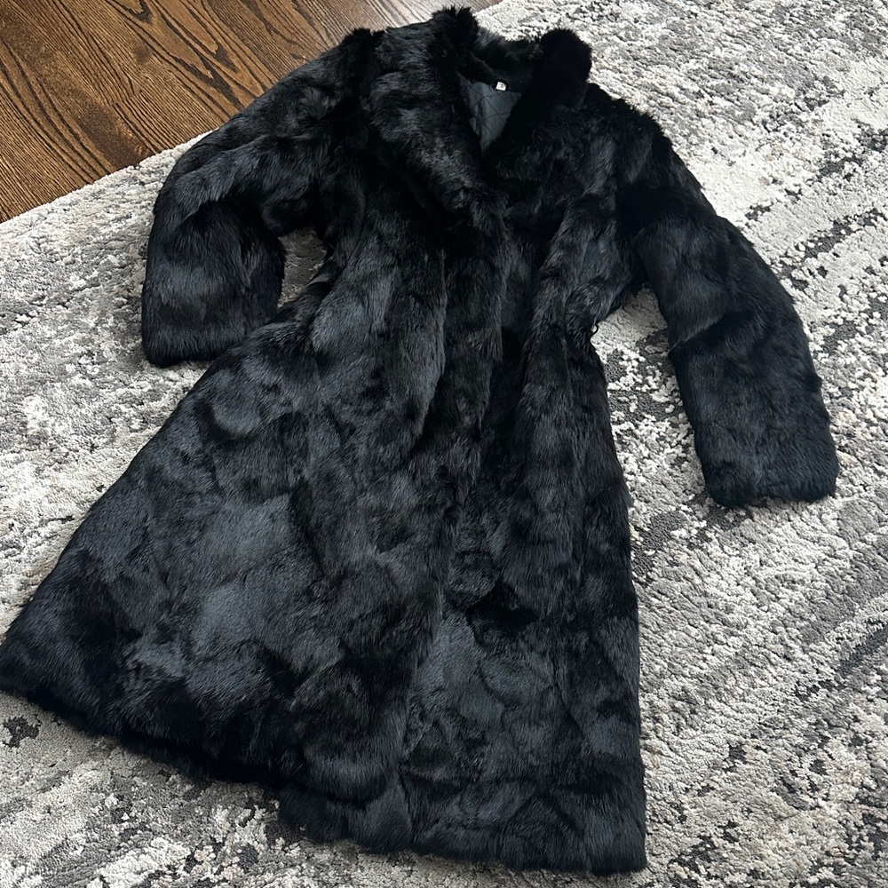 Luxurious NATURAL Black Fur Coat fully lined size L
